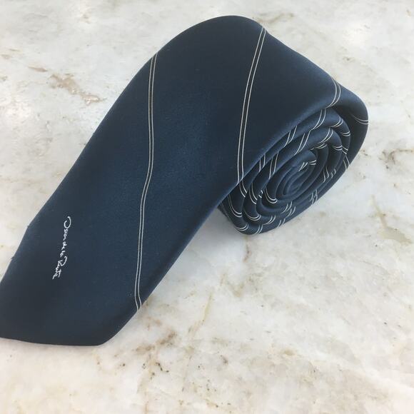 OSCAR DE LA RENTA TIE - Picture 10 of 14